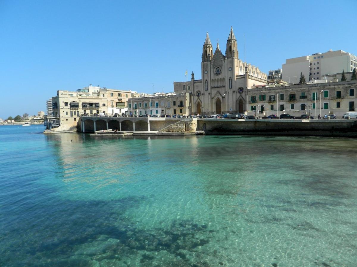 Luxury Apt W/ Side Seaviews And Pool, Top Location Sliema Bagian luar foto